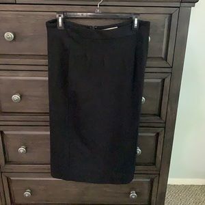 Ann Taylor LOFT black pencil skirt. Size 10.